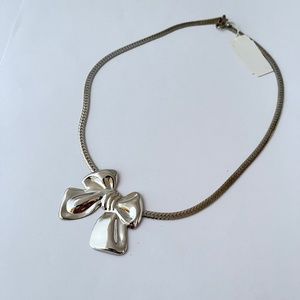 VTG Bow Tie Necklace Herringbone Chain Silver Toned Large Statement
